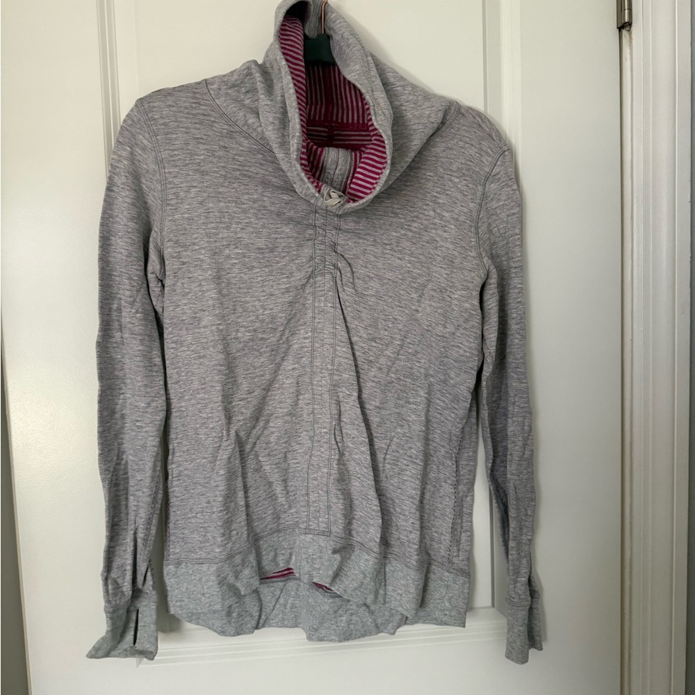 Gray reversible lululemon Women's Sweatshirt